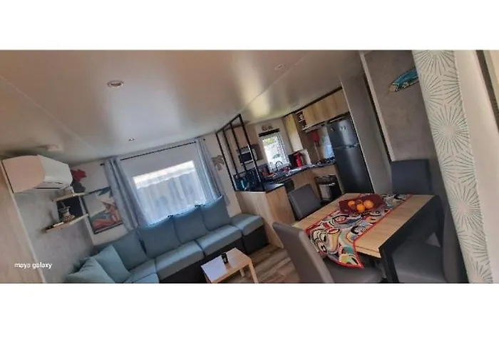 Kamp alanı Chez Gill & Clo Saint-Julien-en-Born